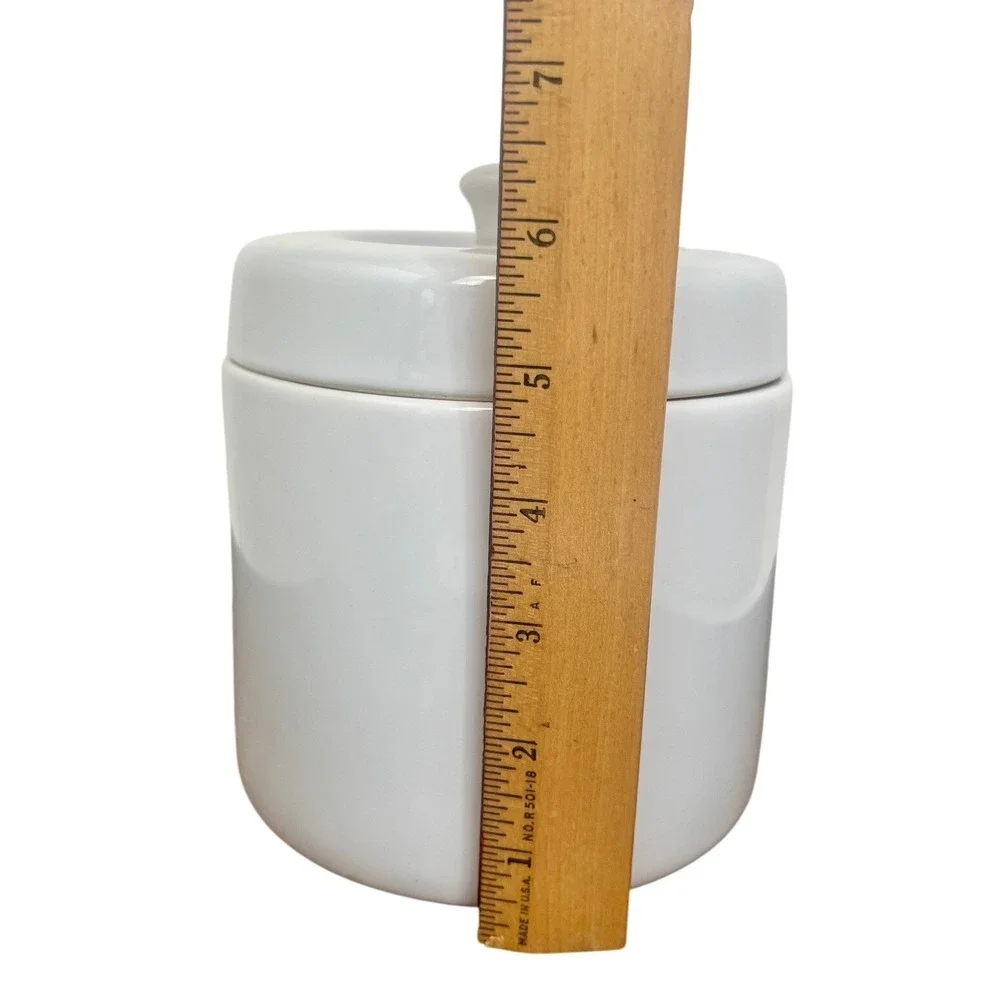 Canister White Ceramic Minimalist‎ Home Decor Small Storage Jar Modern Style
